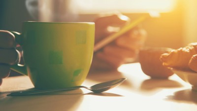 커피 마실 때 해로운 습관들